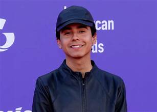 Ivan Cornejo Height,